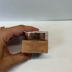 Revolution Ultimate Coverage Concealer - Deep Tan